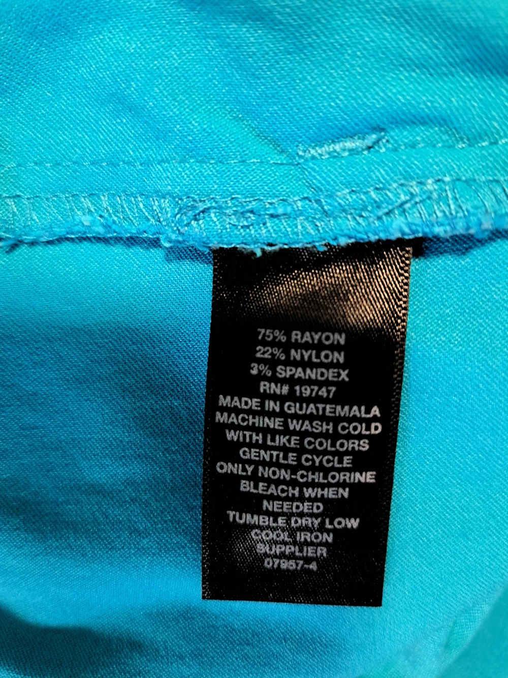 Worthington Teal Woman Capri Pants - Picture 5 of 8